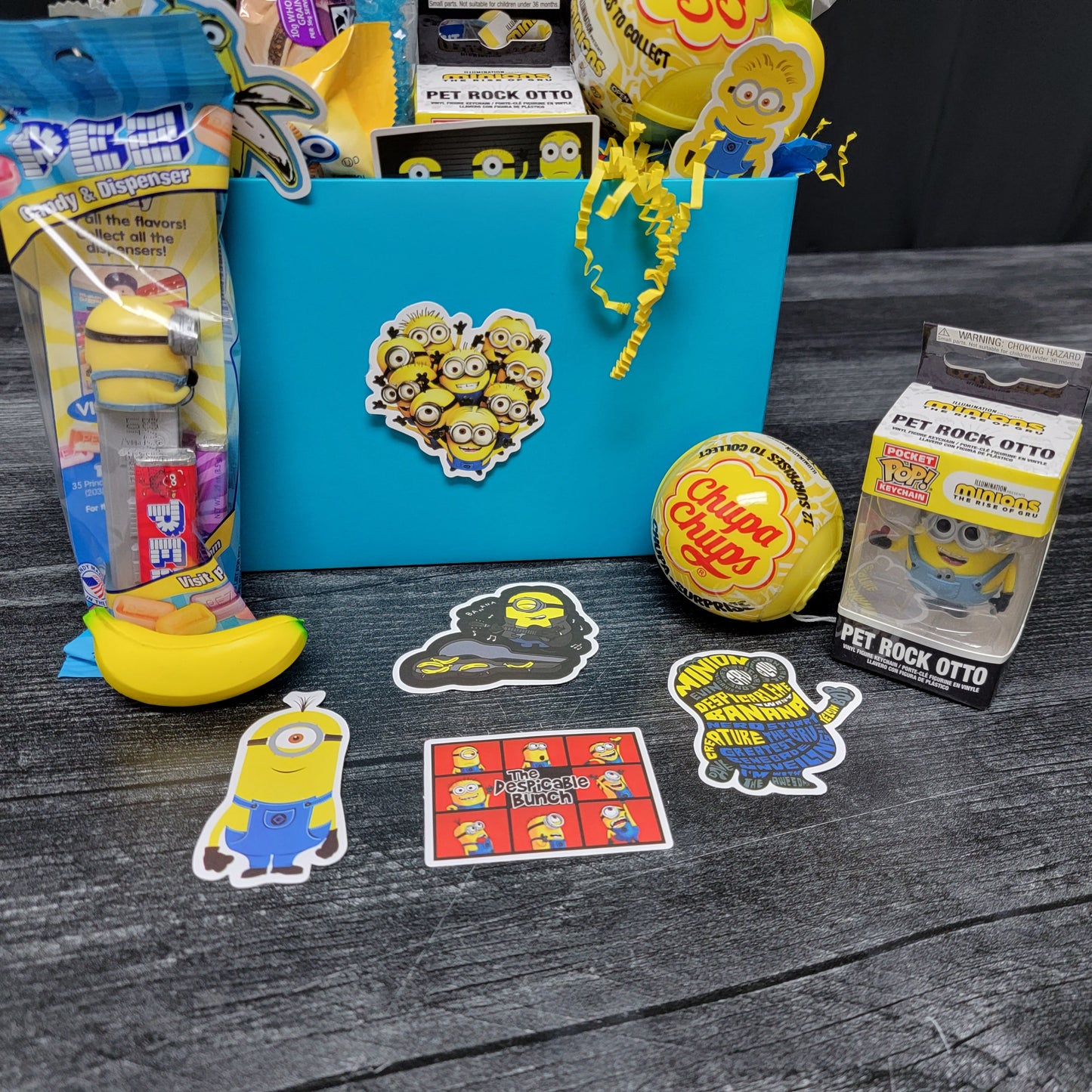 Minions Snack Box & Tote Bundle